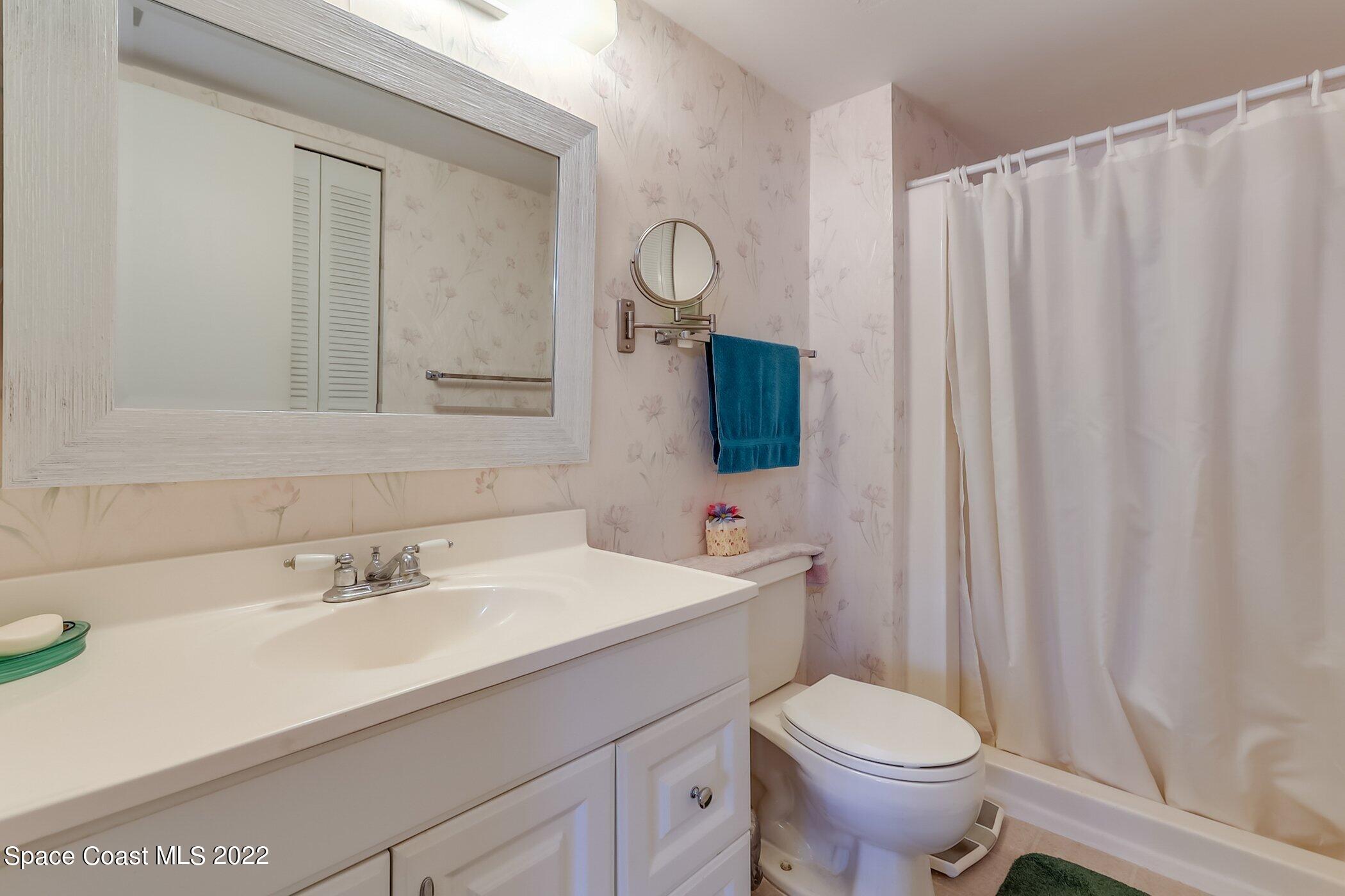 2727 North Wickham Road, Unit 10103 Melbourne, FL 32935 - Photo 23 of 46 Step in Shower