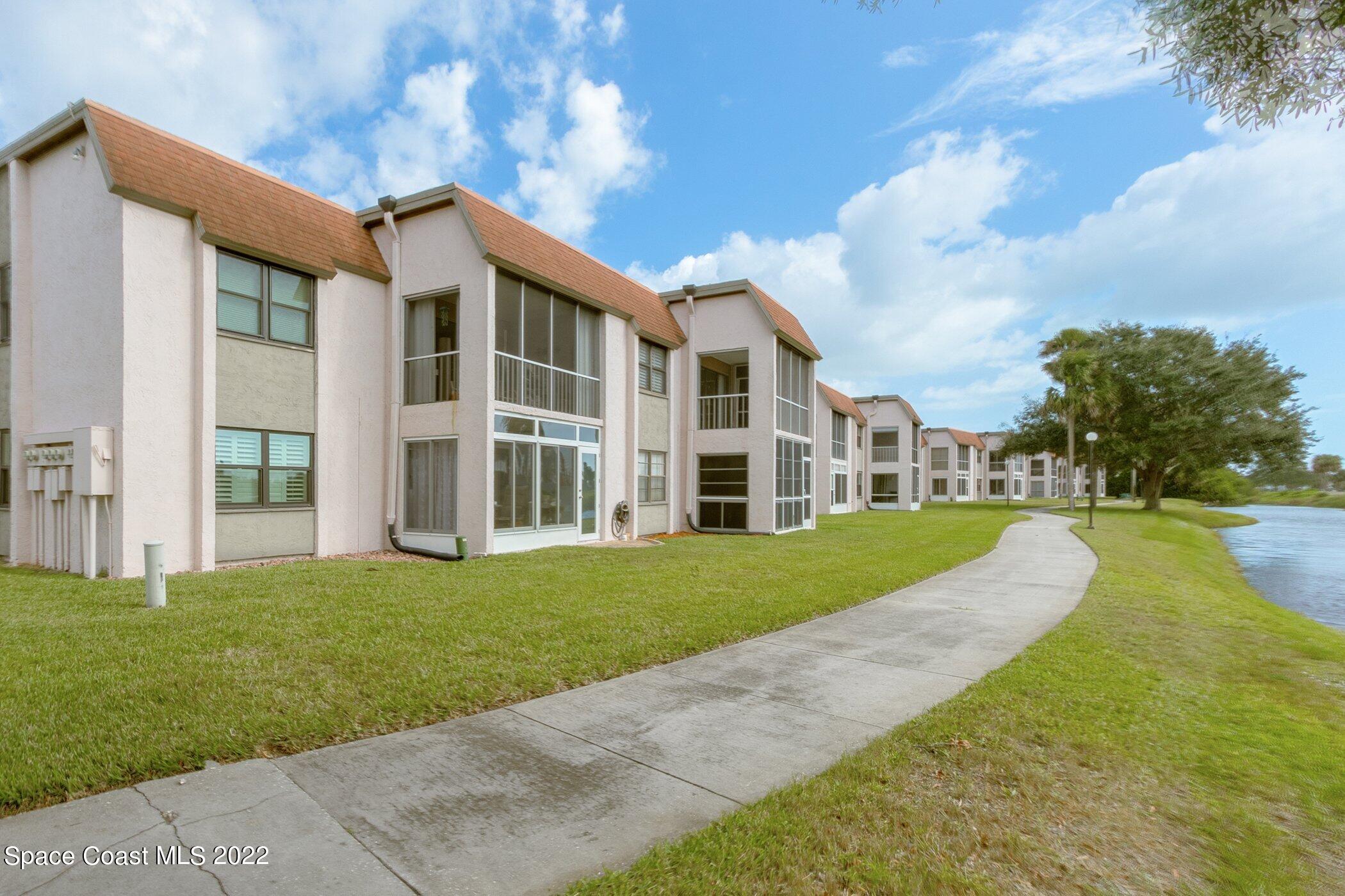 2727 North Wickham Road, Unit 10103 Melbourne, FL 32935 - Photo 43 of 46 Walking Path