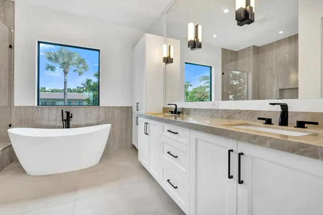 $2,499,000 | 4451 Northeast 27th Terrace, Lighthouse Point, FL 33064