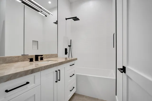 $2,499,000 | 4451 Northeast 27th Terrace, Lighthouse Point, FL 33064