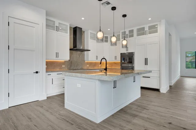 $2,499,000 | 4451 Northeast 27th Terrace, Lighthouse Point, FL 33064