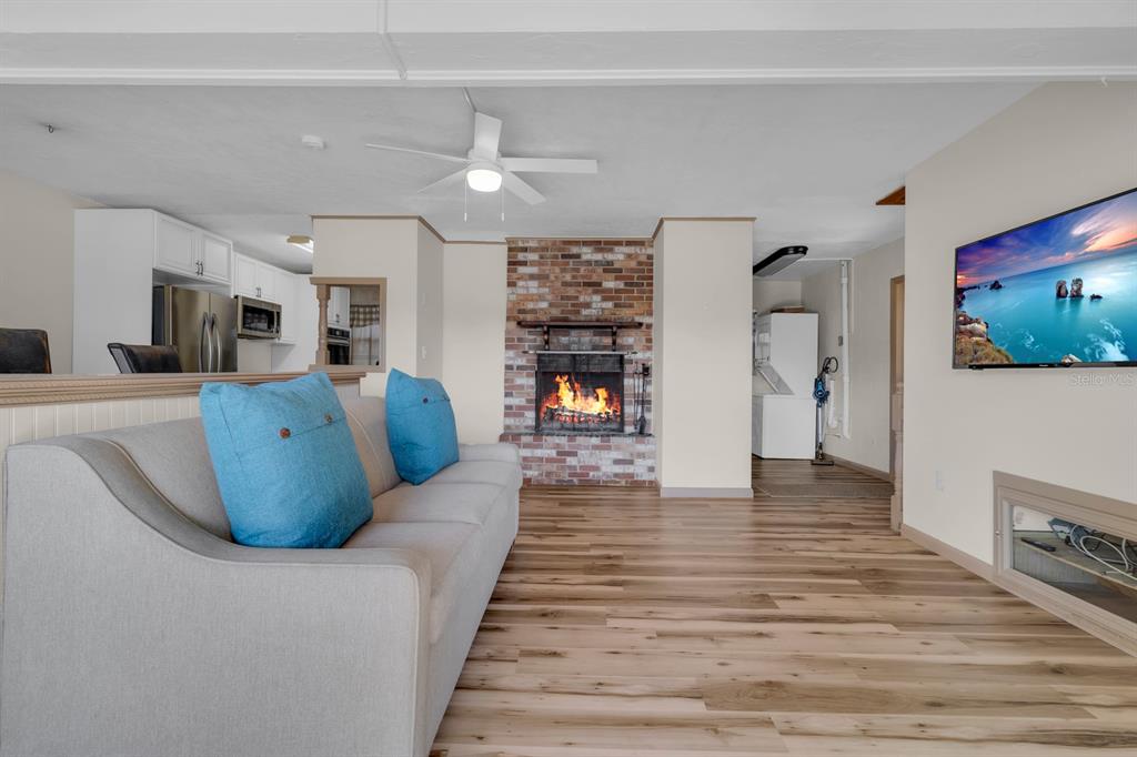 1129 Lemon Bluff Road Osteen, FL 32764 - Photo 2 of 29