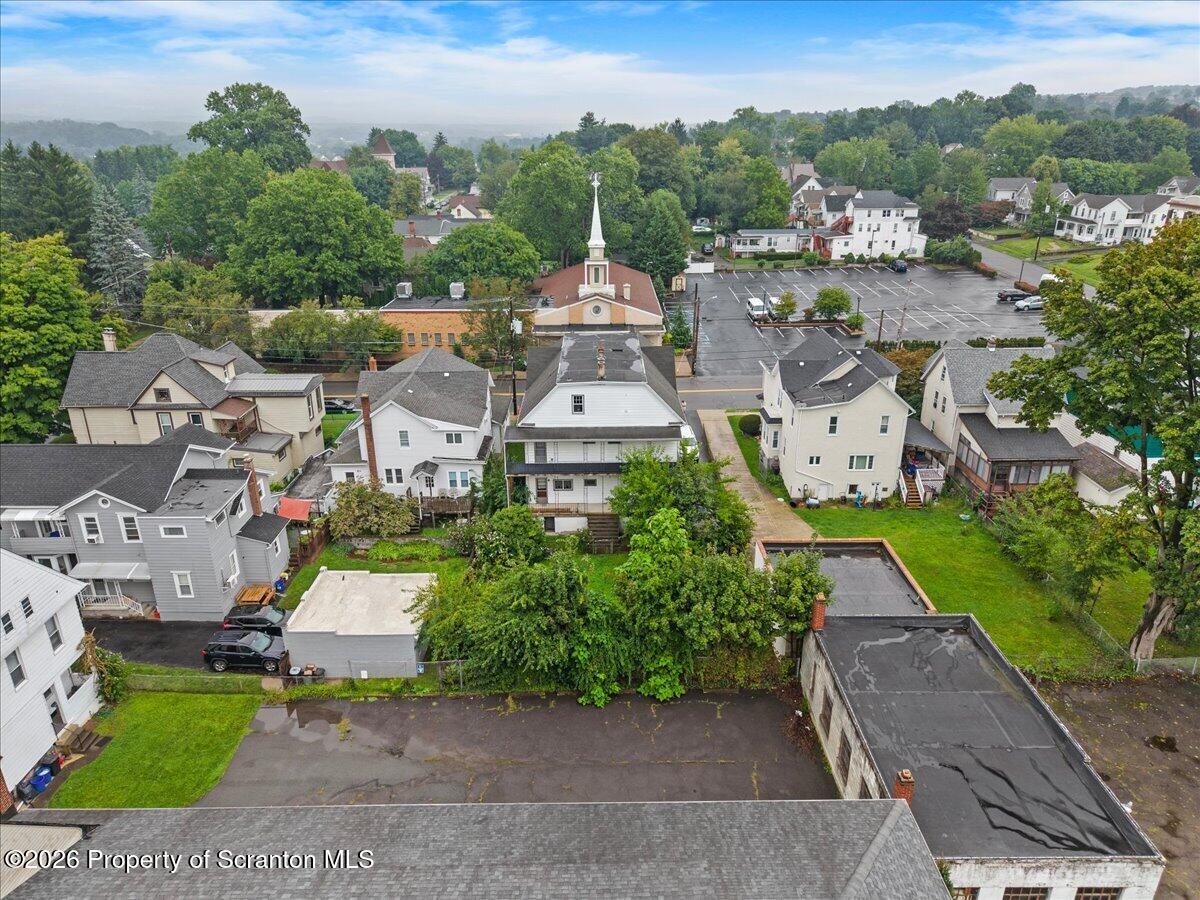 816 Green Ridge Street Scranton, PA 18509 - Photo 10 of 61 75-DJI_20260901103725_0264_D
