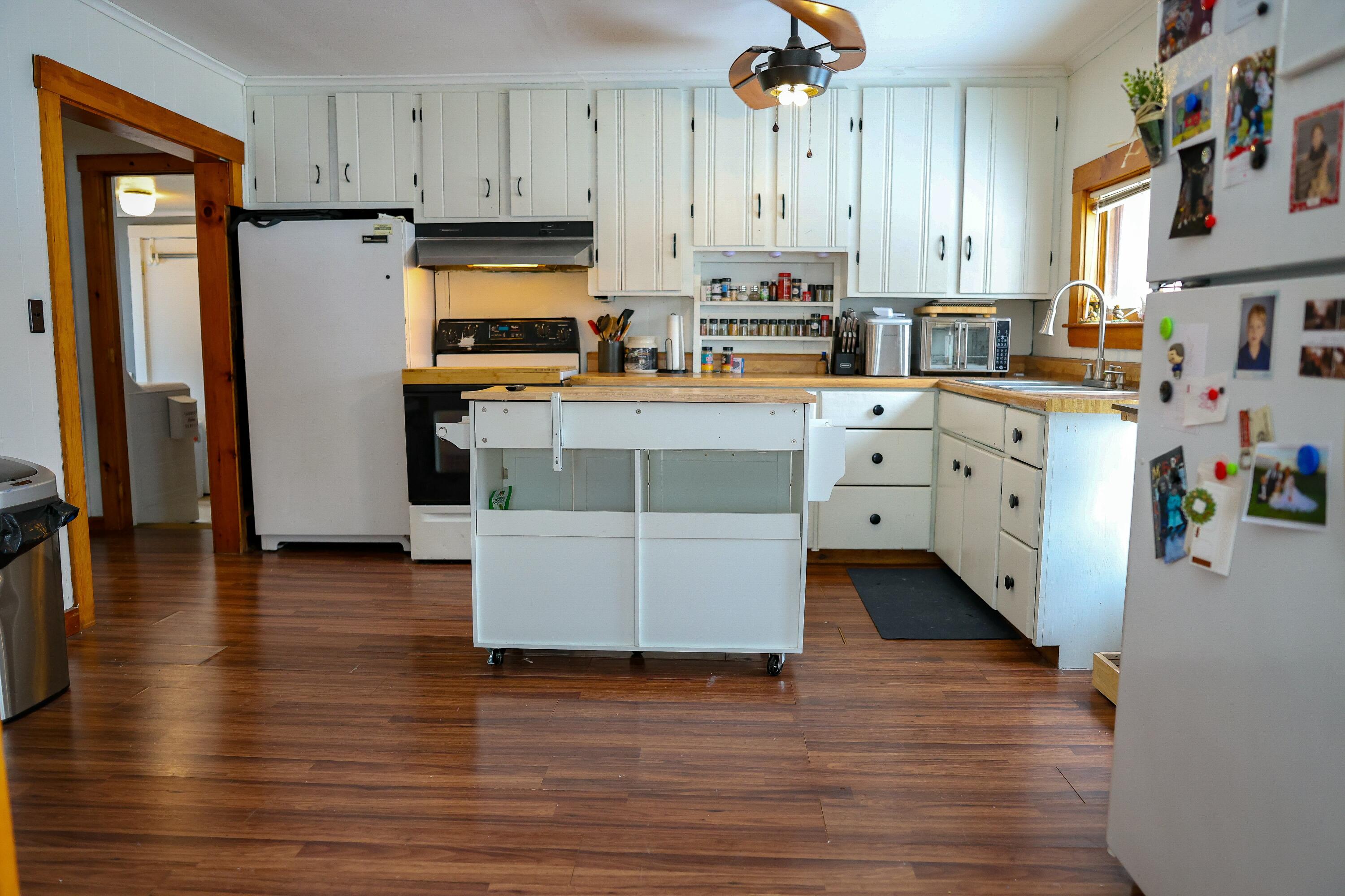 408 Farmington Falls Road Farmington, ME 04938 - Photo 7 of 42 Kitchen