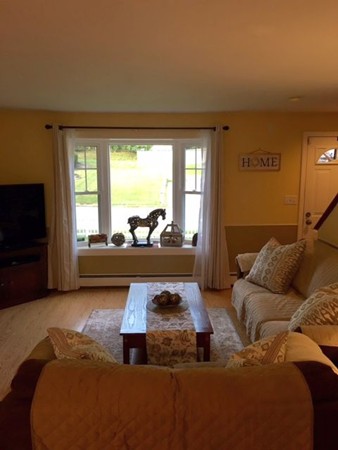 15 Rumbrook Road Leominster, MA 01453 - Photo 5 of 25 Gallery Image 5