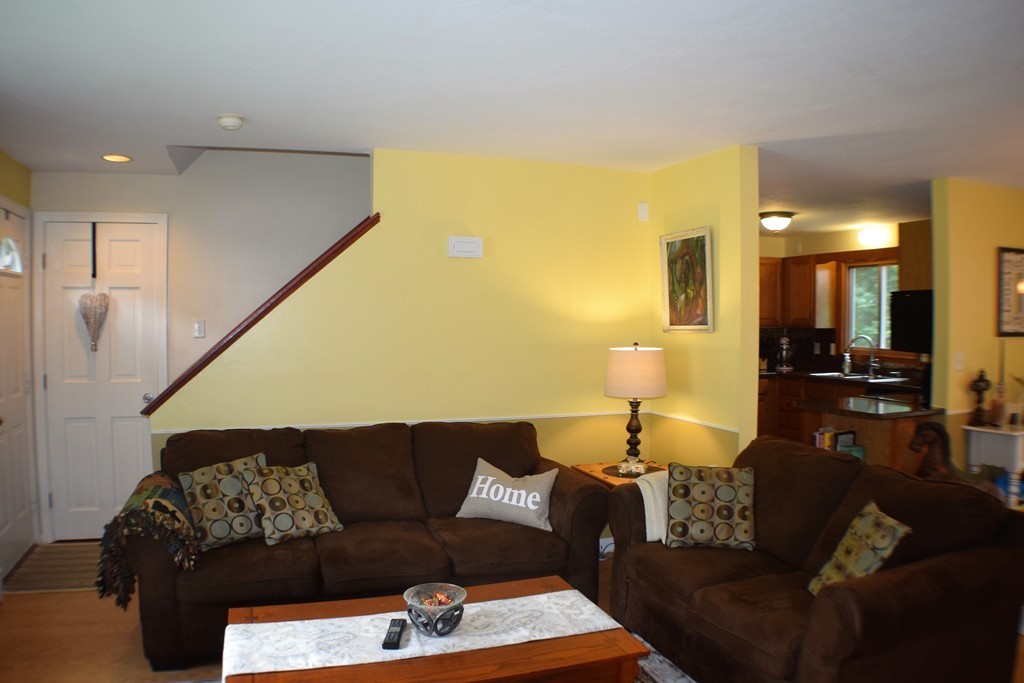 15 Rumbrook Road Leominster, MA 01453 - Photo 7 of 25 Gallery Image 7
