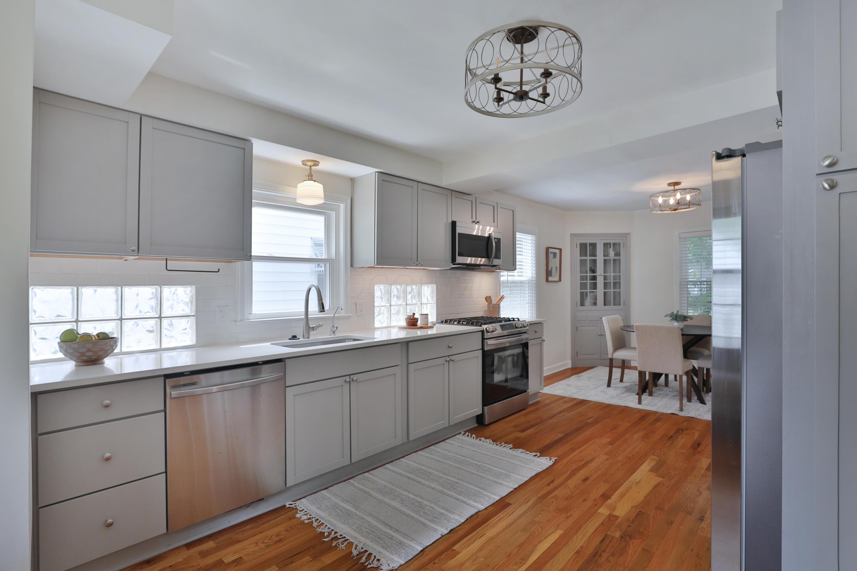 56 Aldrich Road Columbus, OH 43214 - Photo 16 of 50 Kitchen