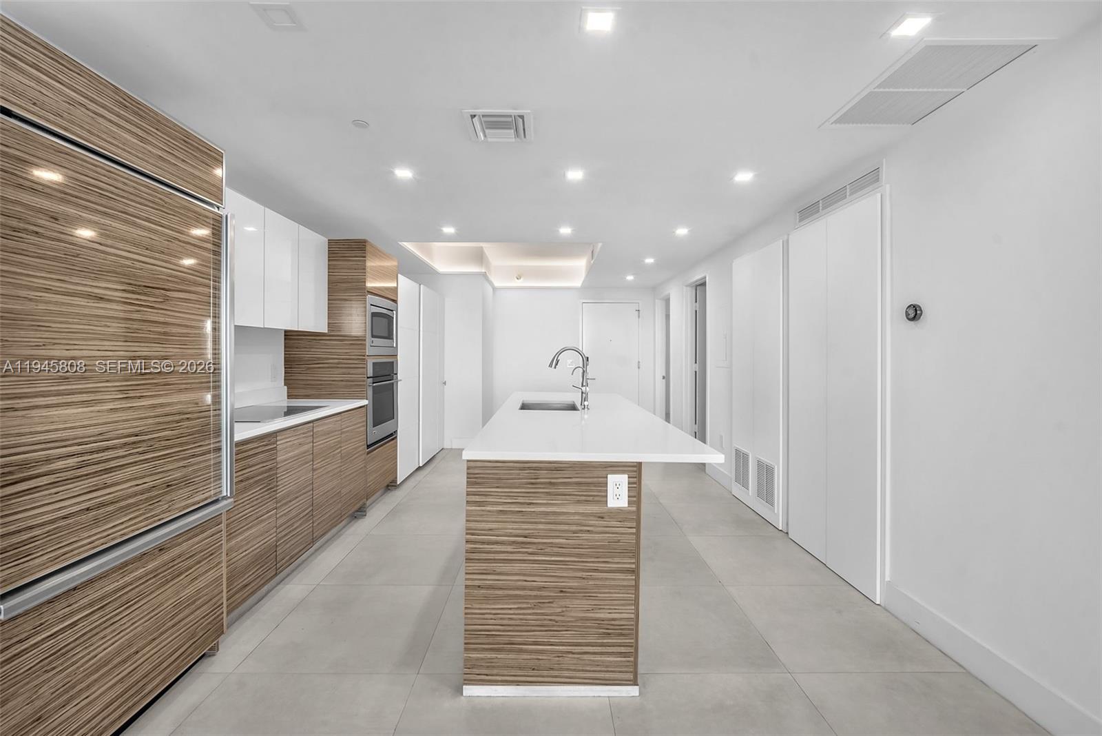 460 Northeast 28th Street, Unit 2607 Miami, FL 33137 - Photo 7 of 27