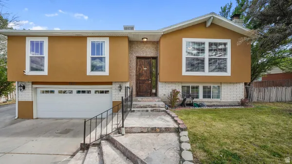 $599,900 | 2809 Gilbert Drive, Riverton, UT 84065