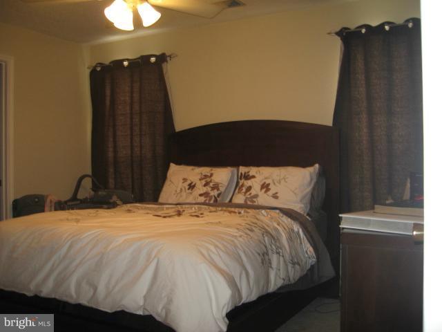20958 Timber Ridge Terrace, Unit 301 Ashburn, VA 20147 - Photo 6 of 11 Bedroom (Master)
