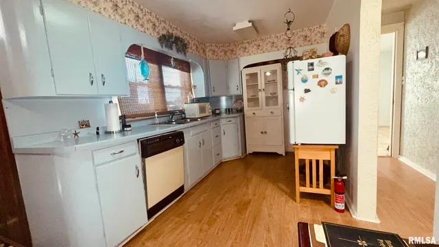 $112,000 | 1010 East Randolph Street, McLeansboro, IL 62859