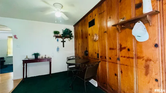 $112,000 | 1010 East Randolph Street, McLeansboro, IL 62859