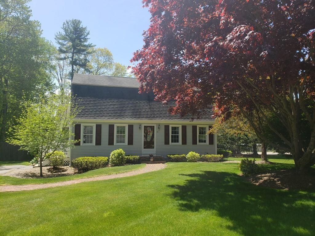 85 Barbara Road Hanson, MA 02341 - Photo 2 of 39 Gallery Image 2