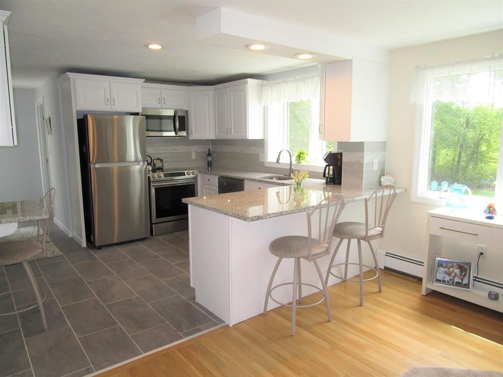 85 Barbara Road Hanson, MA 02341 - Photo 3 of 39 Gallery Image 3