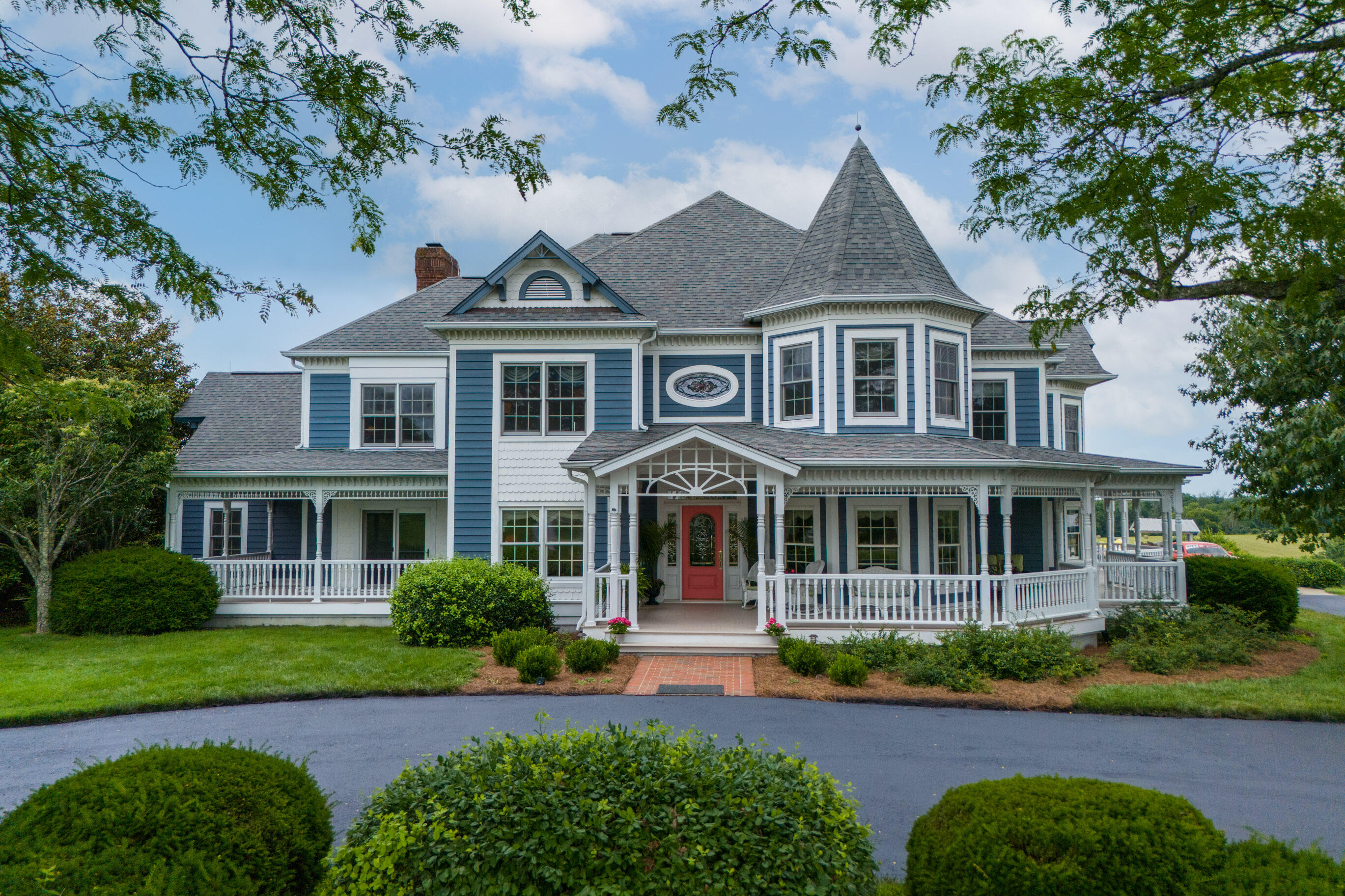 6237 Bybee Road Winchester, KY 40391 - Photo 2 of 92 20250613-6237-Bybee-Rd-drone-fh-002-Edit