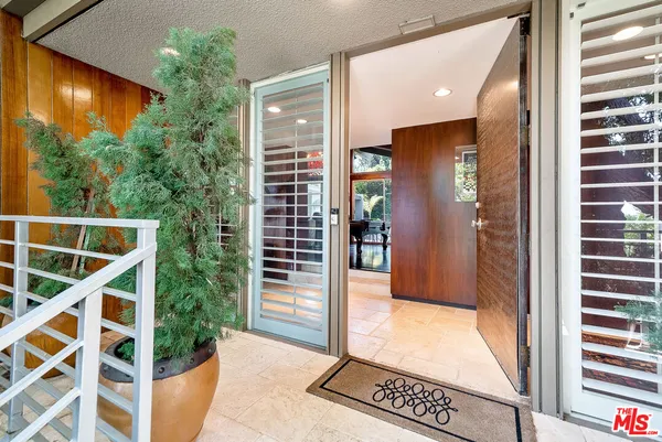 $16,000 | 11508 Thurston Circle, Los Angeles, CA 90049
