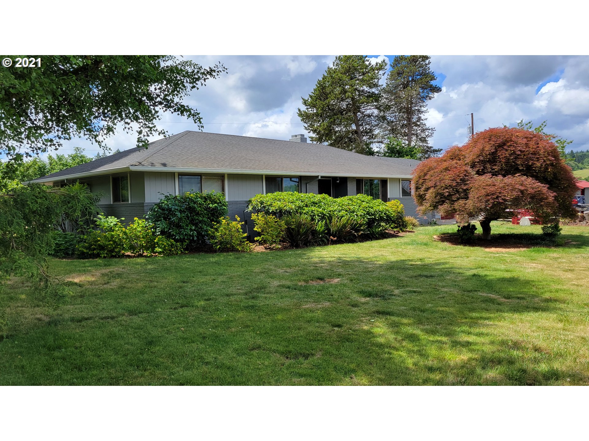 31475 Southwest Riedweg Road Cornelius, OR 97113 - Photo 1 of 32 a black and white photo of a house