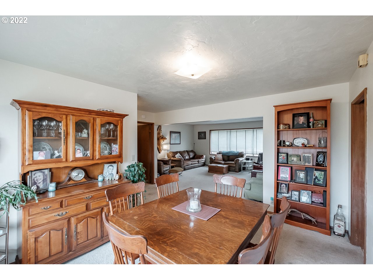31475 Southwest Riedweg Road Cornelius, OR 97113 - Photo 24 of 32 a room with furniture a rug and a window