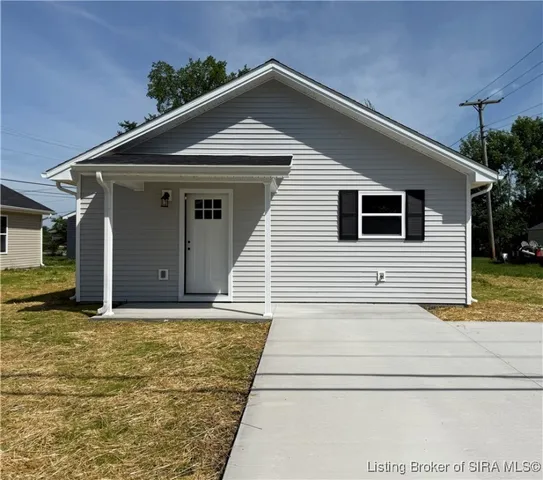 $164,900 | 202 East Walnut Street, Crothersville, IN 47229