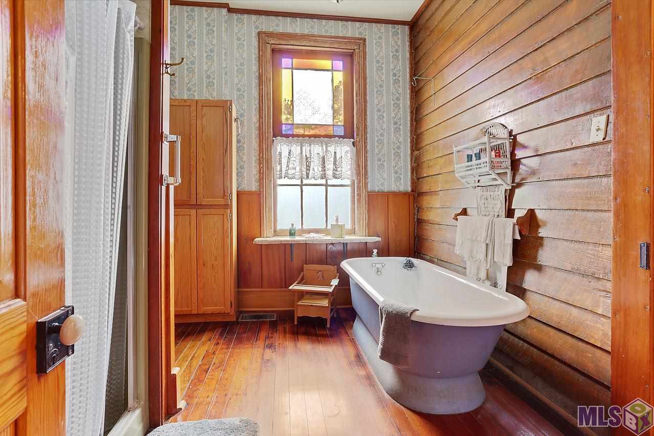 9871 South Tiger Bend Road Baton Rouge, LA 70817 - Photo 11 of 17 Master Bath