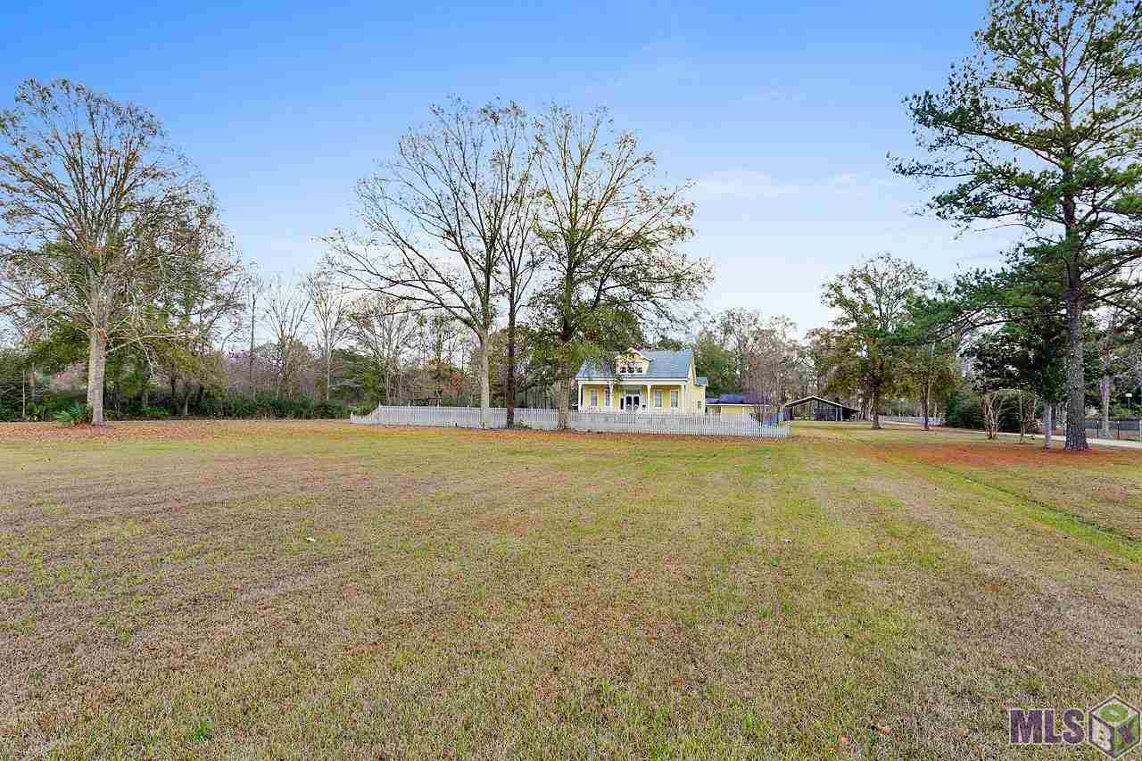 9871 South Tiger Bend Road Baton Rouge, LA 70817 - Photo 2 of 17 Front View