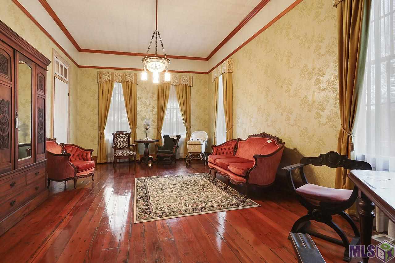 9871 South Tiger Bend Road Baton Rouge, LA 70817 - Photo 4 of 17 Livingroom