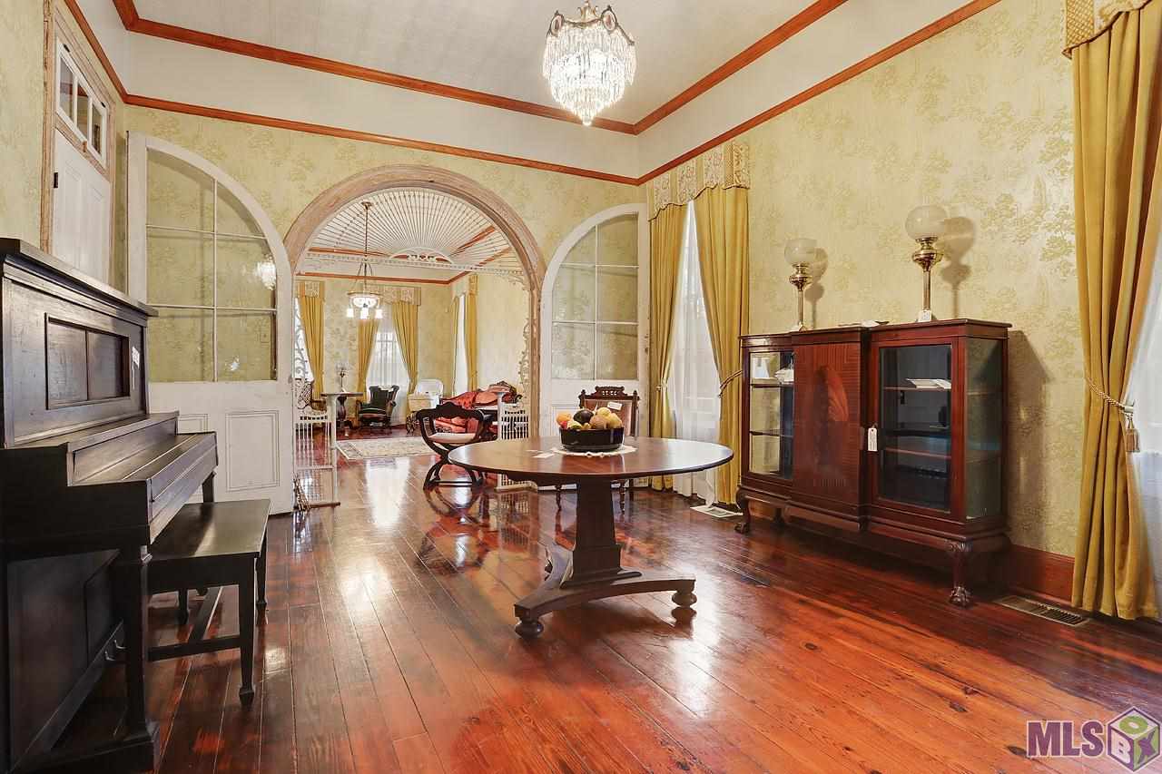 9871 South Tiger Bend Road Baton Rouge, LA 70817 - Photo 5 of 17 Diningroom