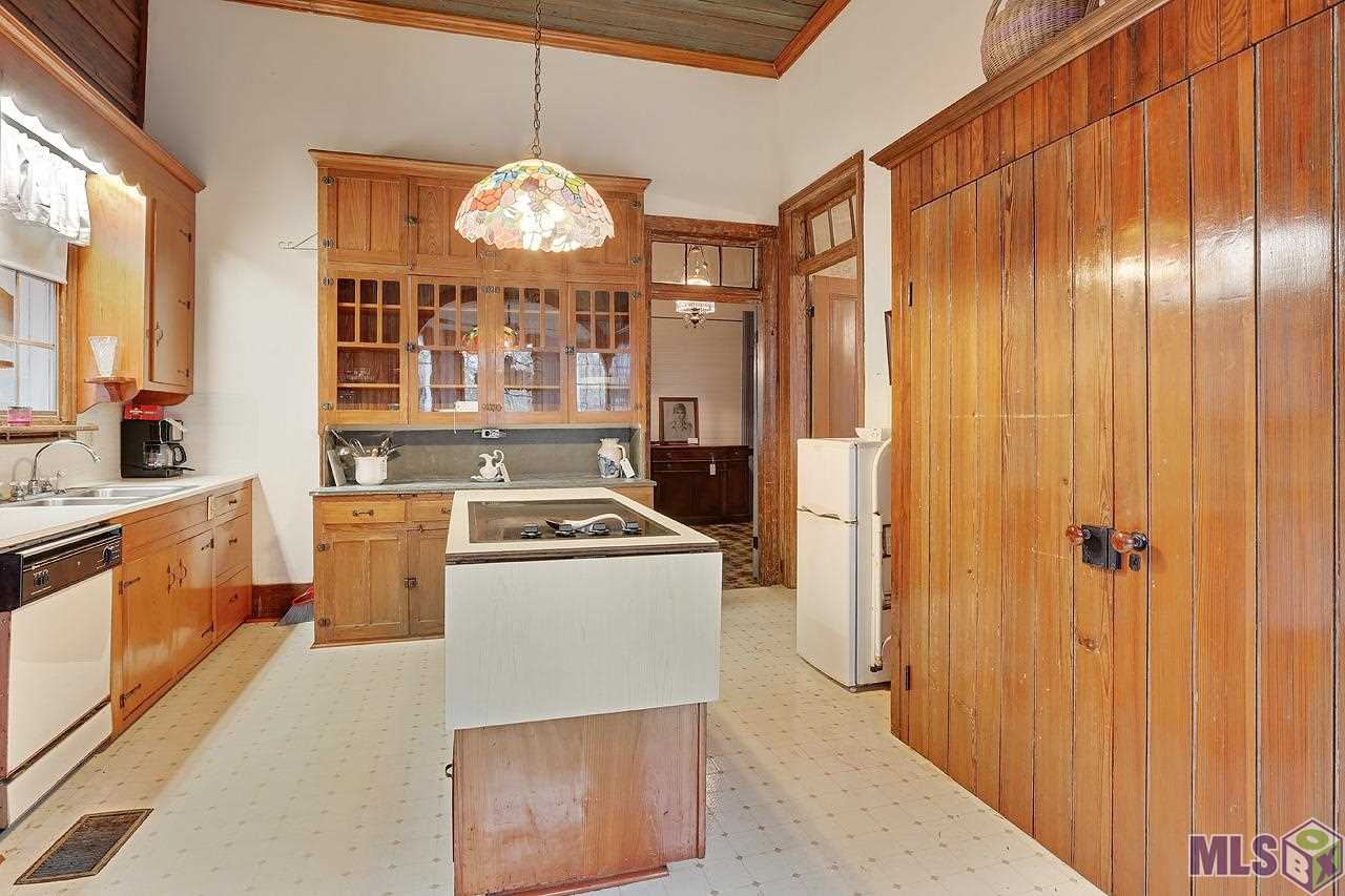 9871 South Tiger Bend Road Baton Rouge, LA 70817 - Photo 6 of 17 Kitchen
