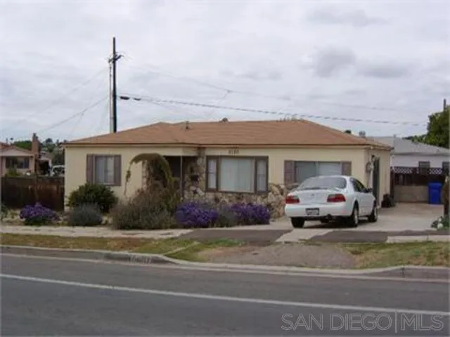 5120 Roswell Street San Diego, CA 92114 - Photo 2 of 8
