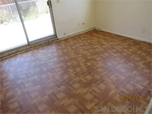 5120 Roswell Street San Diego, CA 92114 - Photo 4 of 8