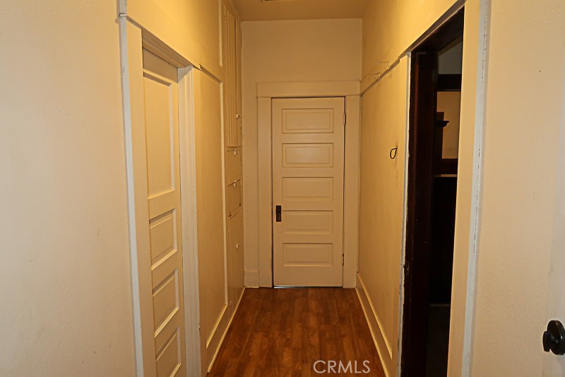 1239 Broadway Street Chico, CA 95928 - Photo 14 of 36 view of wooden door