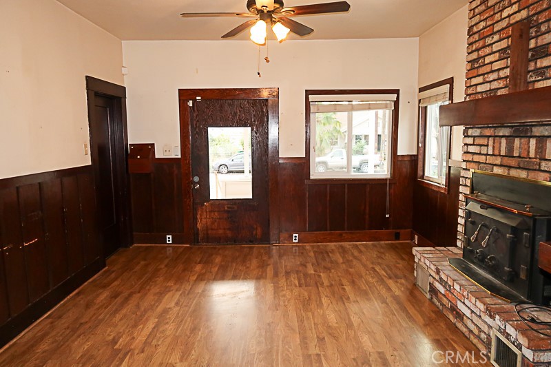 1239 Broadway Street Chico, CA 95928 - Photo 7 of 36 a view of livingroom with hardwood