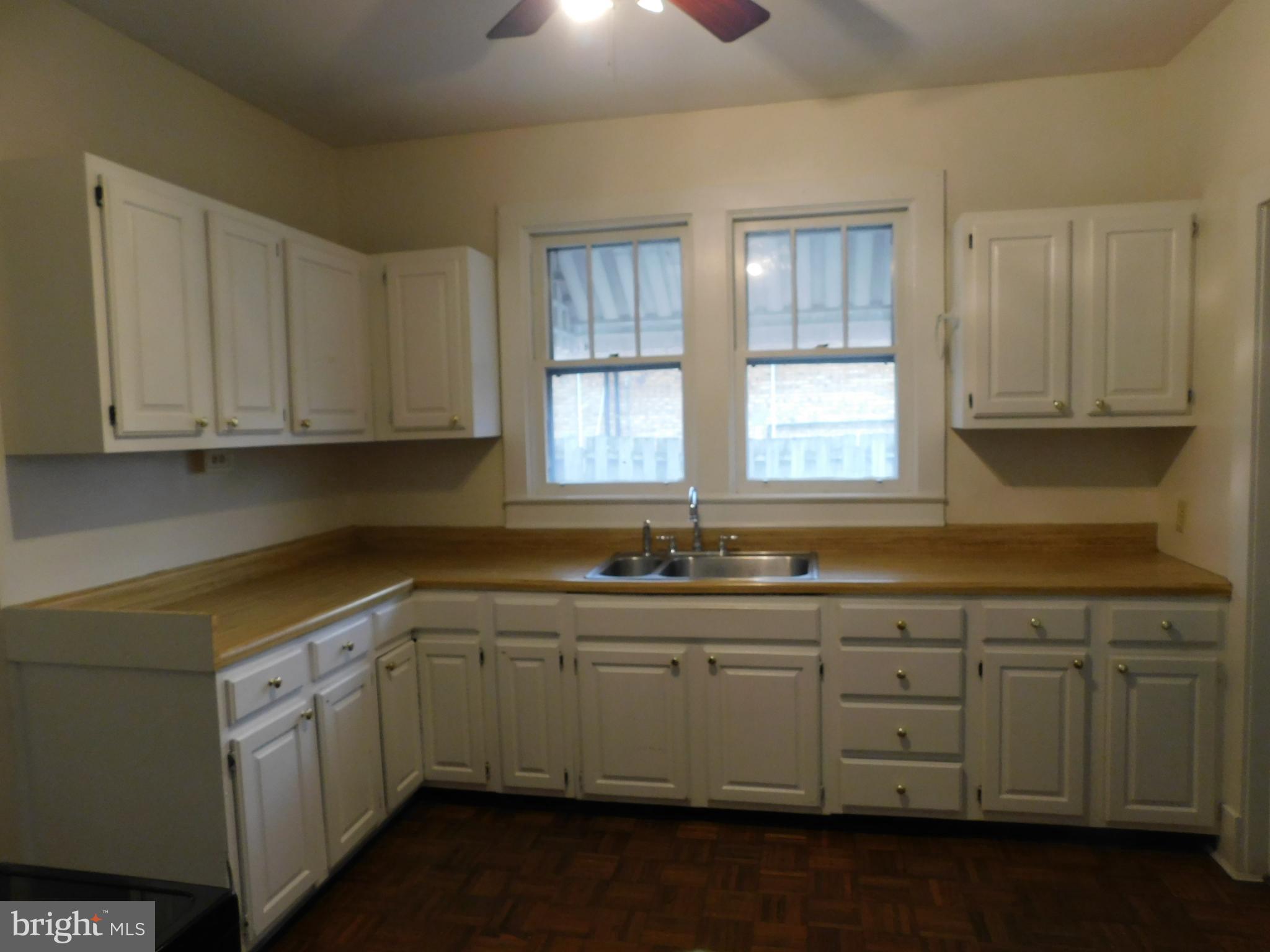 614 National Avenue Winchester, VA 22601 - Photo 8 of 24