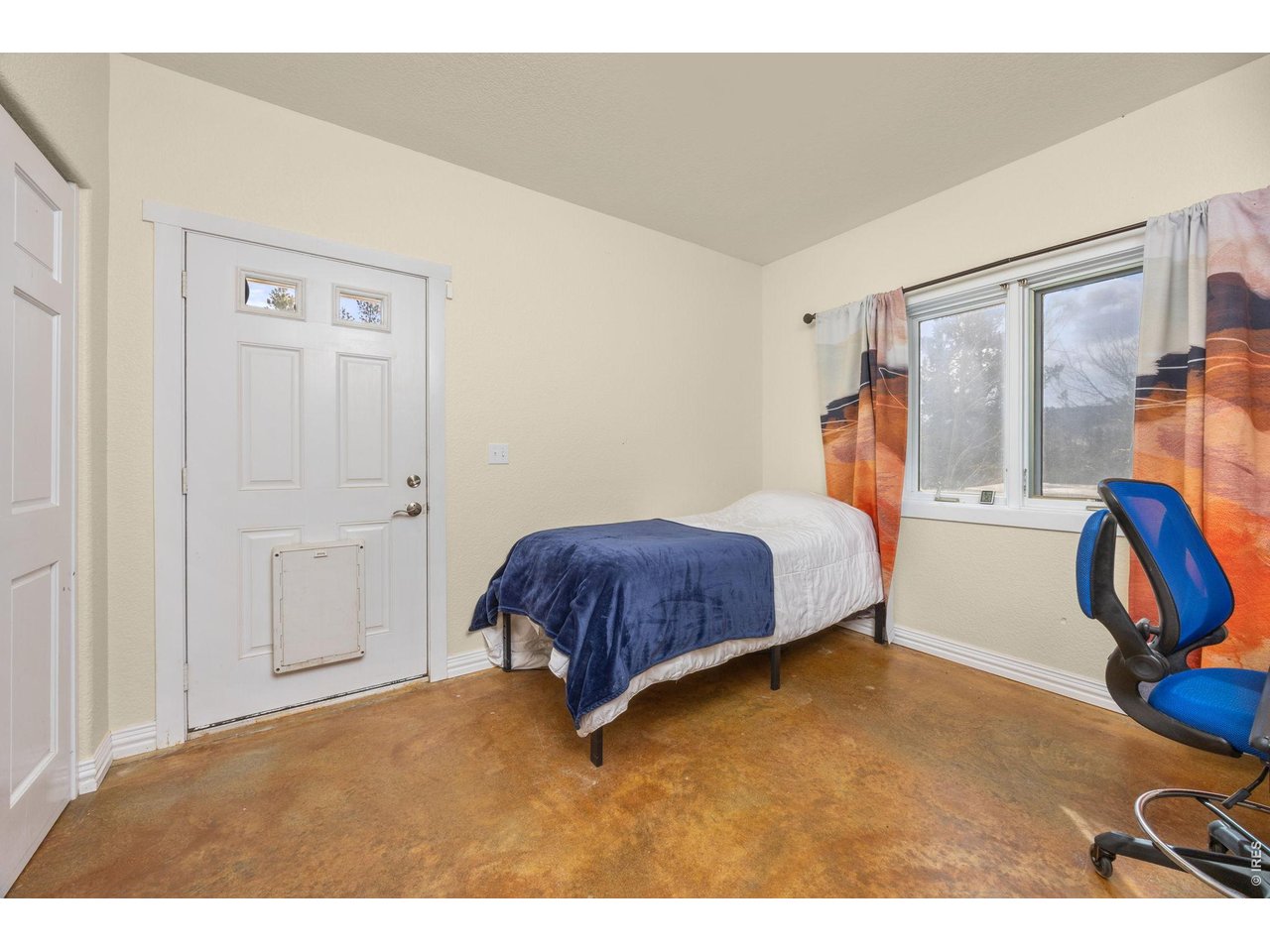 286 Chieftain Road Black Hawk, CO 80422 - Photo 35 of 50 Guest bedroom - lower level. Currently used as an office