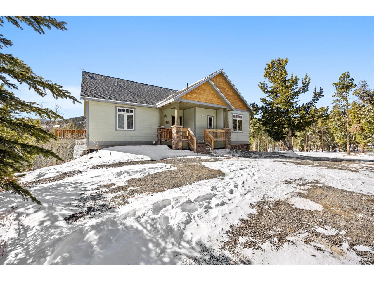 286 Chieftain Road Black Hawk, CO 80422 - Photo 7 of 50 Low maintenance and fire-resistant Hardiplank composite siding