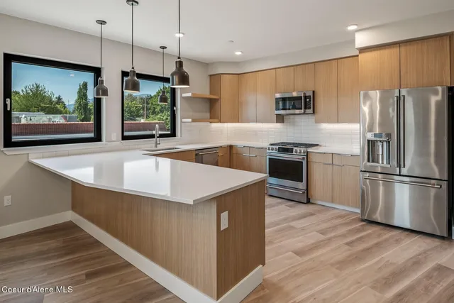 $950,000 | 503 Cedar Street, Unit 203, Sandpoint, ID 83864