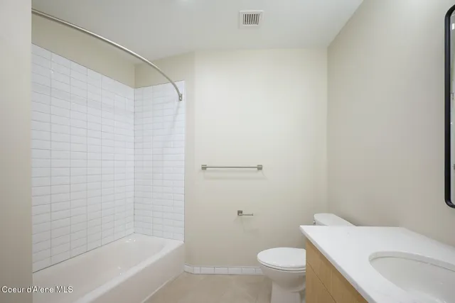 $950,000 | 503 Cedar Street, Unit 203, Sandpoint, ID 83864