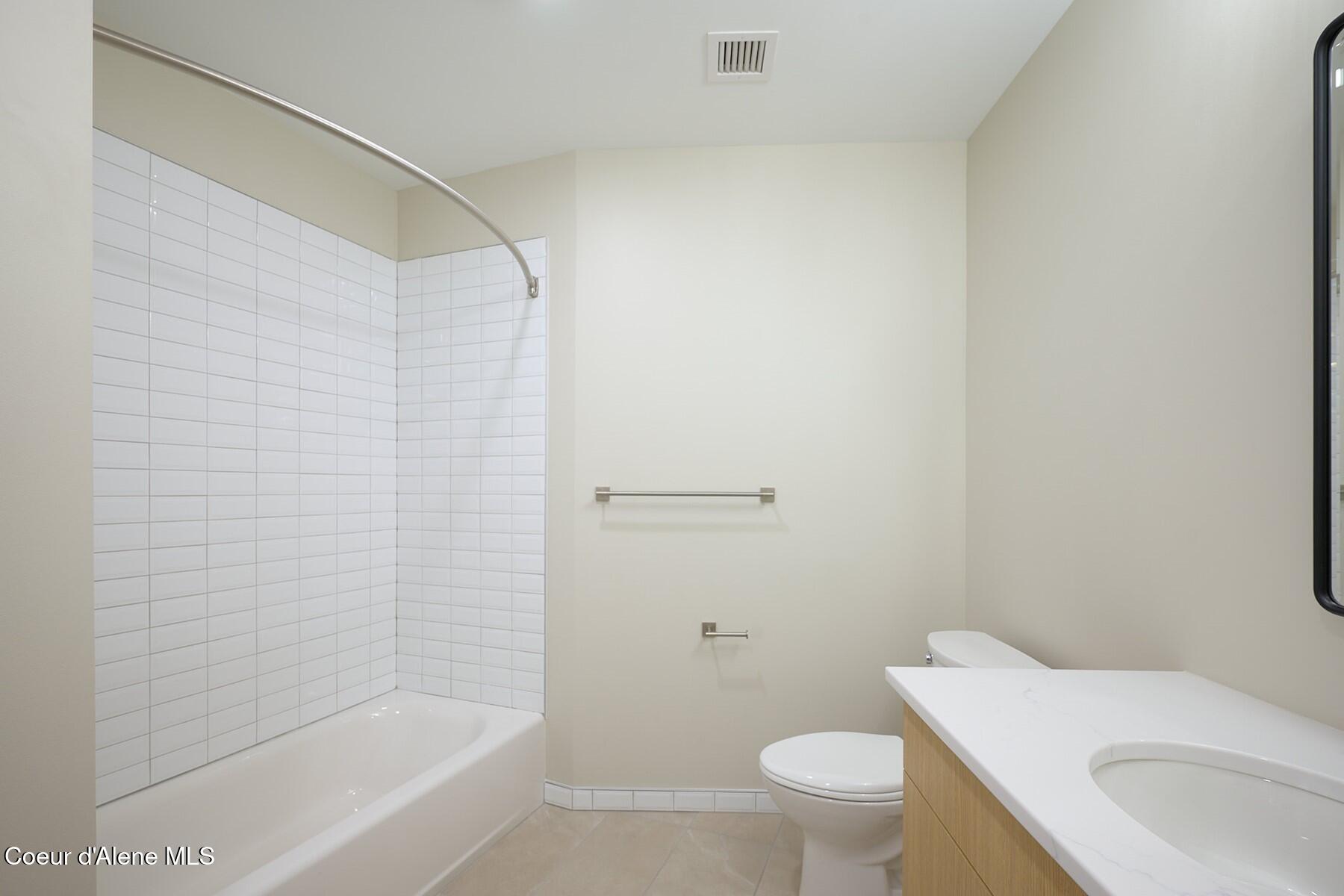 503 Cedar Street, Unit 203 Sandpoint, ID 83864 - Photo 24 of 38 Guest Bath