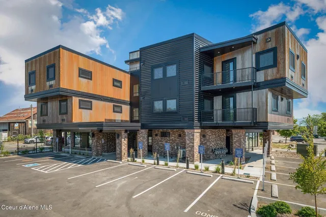 $950,000 | 503 Cedar Street, Unit 203, Sandpoint, ID 83864