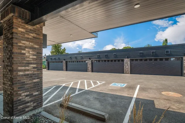 $950,000 | 503 Cedar Street, Unit 203, Sandpoint, ID 83864