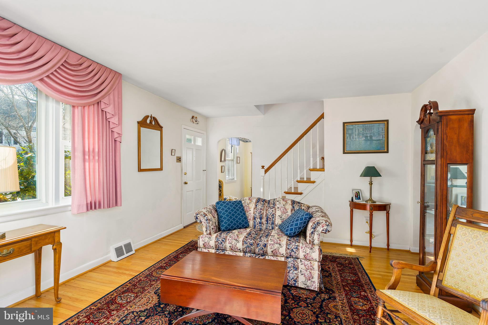 13 Golf Road Darby, PA 19023 - Photo 4 of 24 a living room with furniture