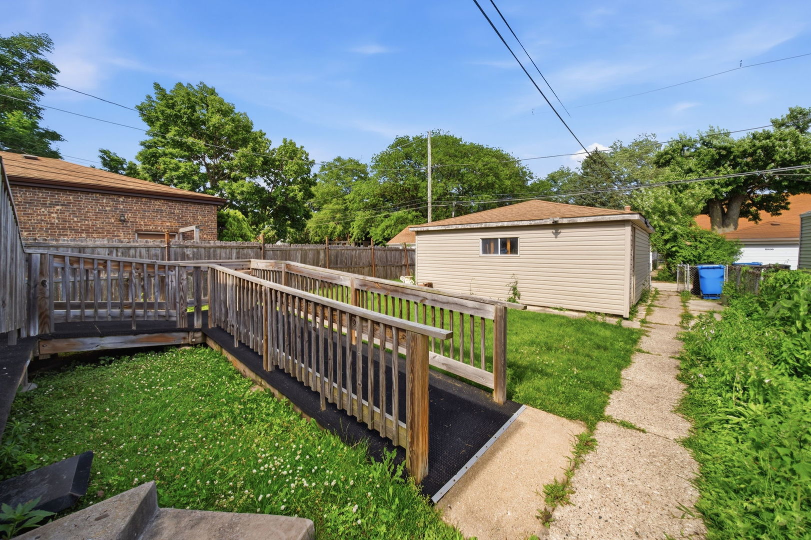 10605 South Normal Avenue Chicago, IL 60628 - Photo 3 of 19