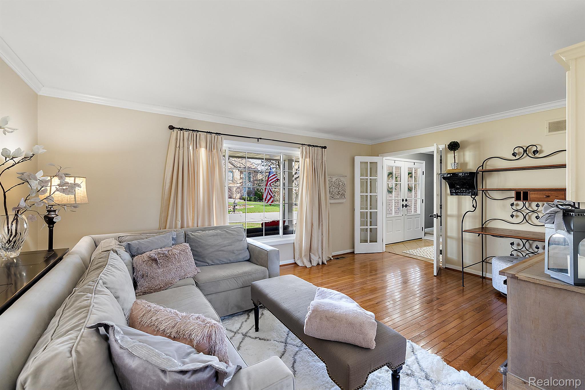 2725 Broadmoor Drive Rochester, MI 48309 - Photo 9 of 60 Gallery Image 9