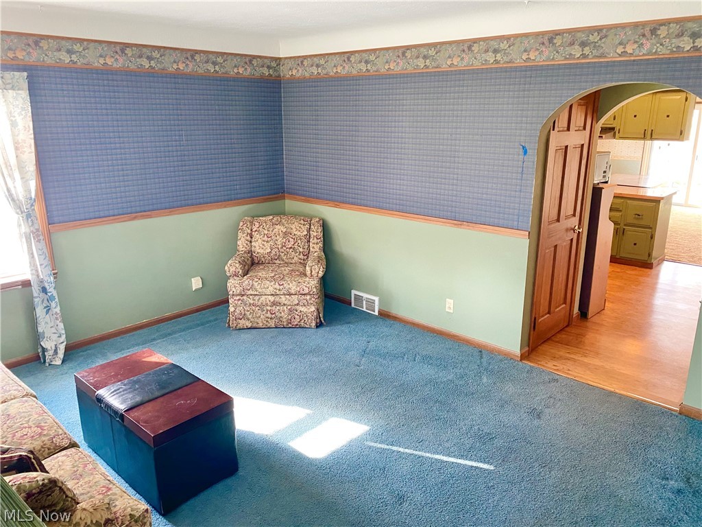 336 Hillside Road Independence, OH 44131 - Photo 7 of 19 Living room