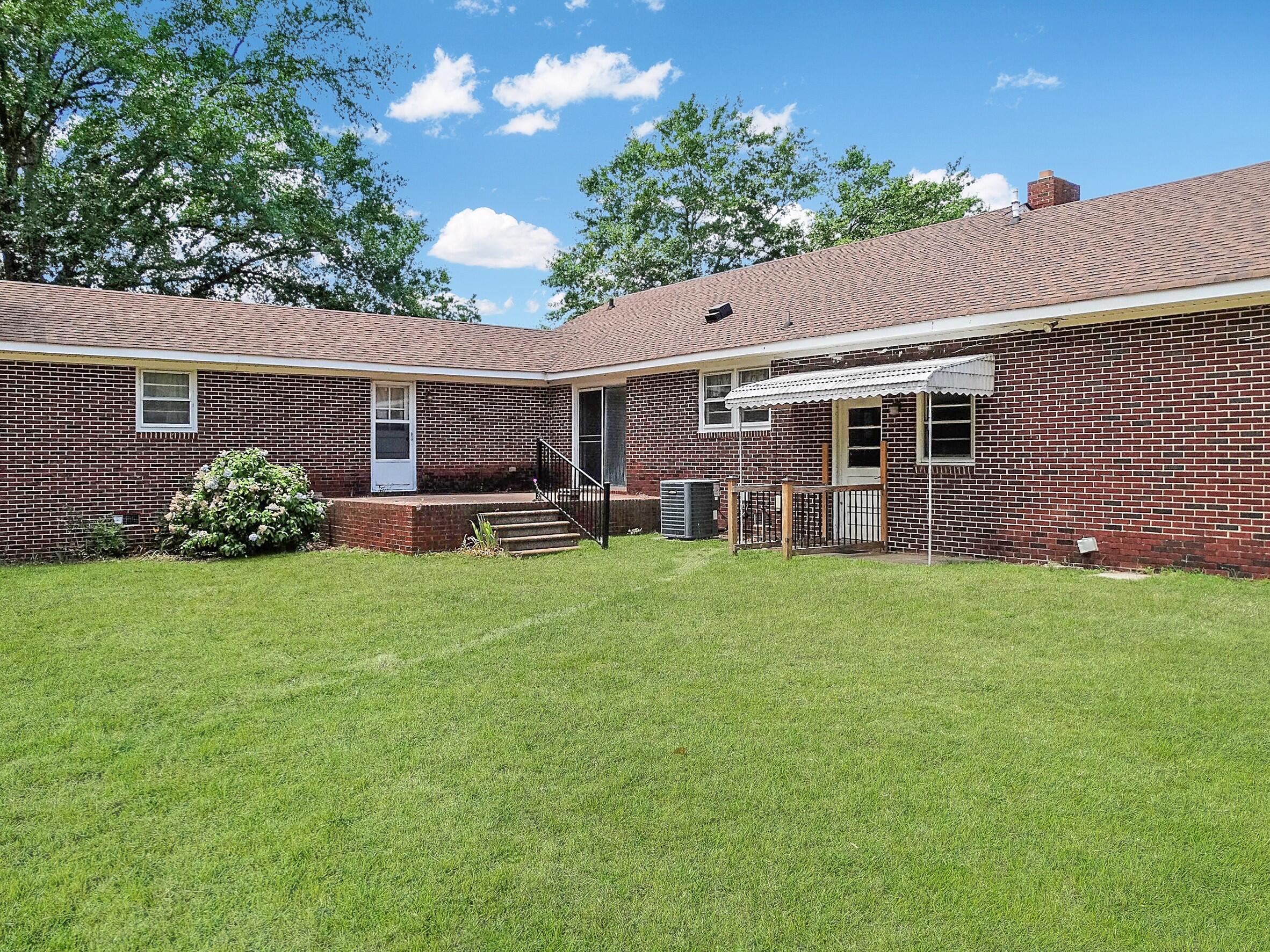 114 Marsh Place Road Trenton, SC 29847 - Photo 3 of 22 Outside back