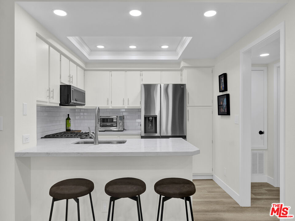 4240 Lost Hills Road, Unit 3004 Calabasas, CA 91301 - Photo 6 of 18