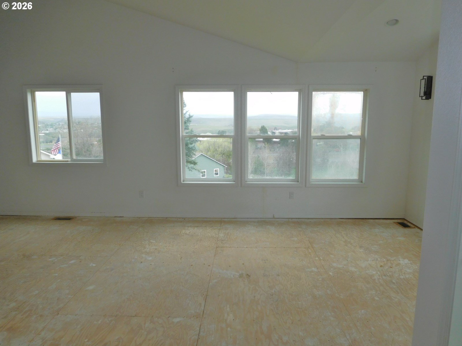 730 Northwest 23rd Street Pendleton, OR 97801 - Photo 13 of 31