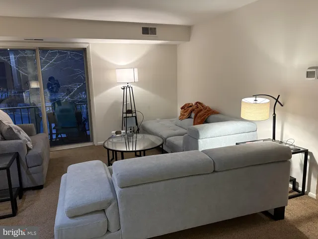 $1,750 | 7 Rockford Road, Unit E12, Wilmington, DE 19806