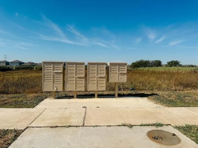 $2,200 | 732 Blackland Drive, The Colony, TX 75056