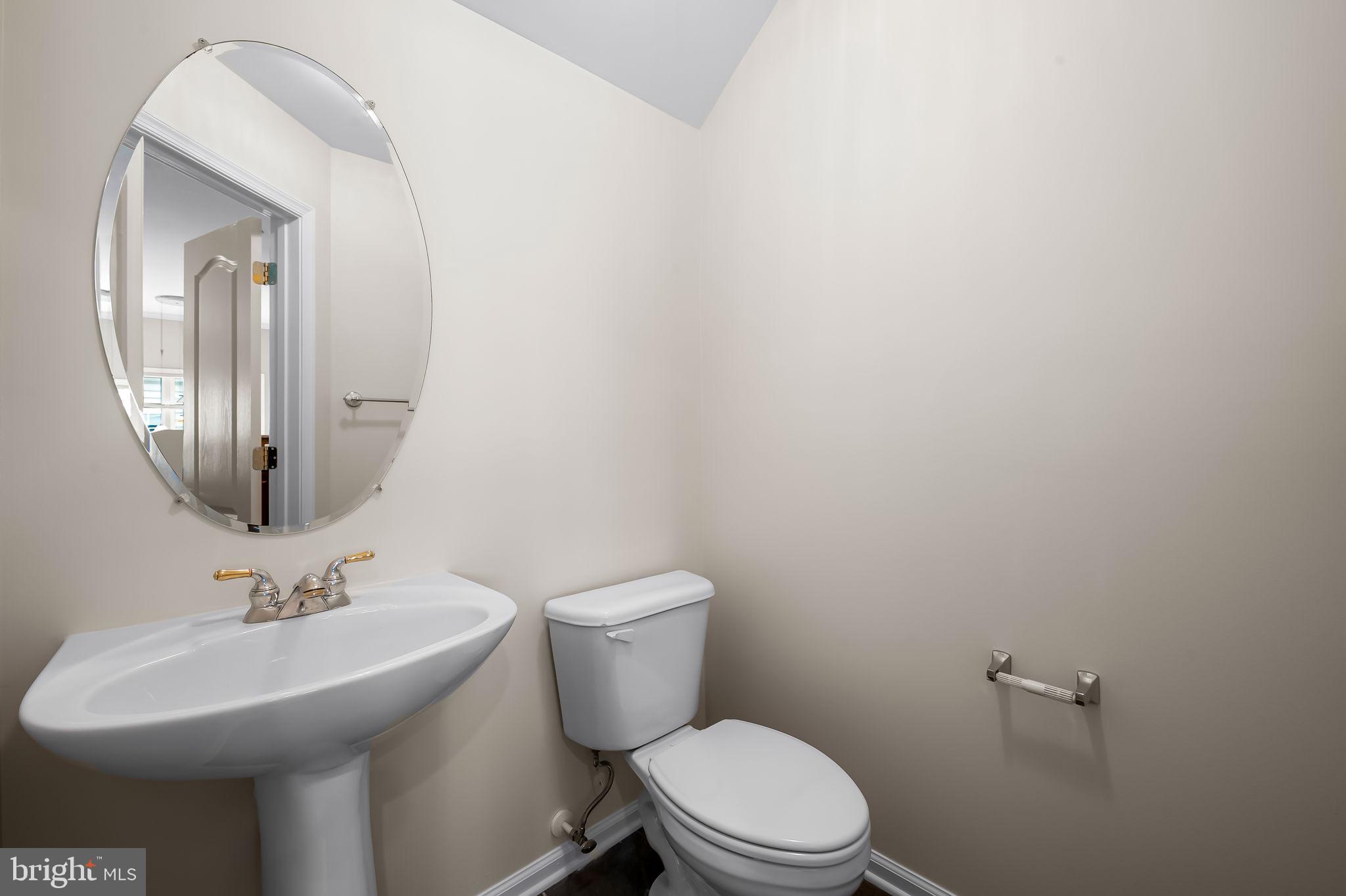 10257 Rutland Round Road, Unit 38 Columbia, MD 21044 - Photo 25 of 43 Powder Room